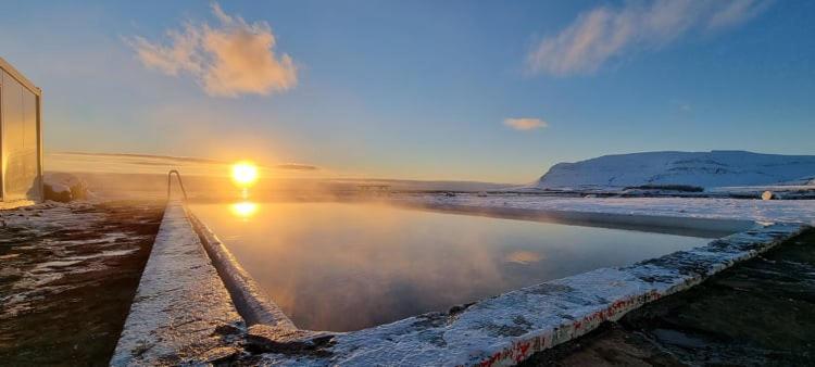 Dixon Cabin nr. 4 / Dixon Sumarhús nr. 4 Tálknafirði Vila Talknafjordur Exterior foto